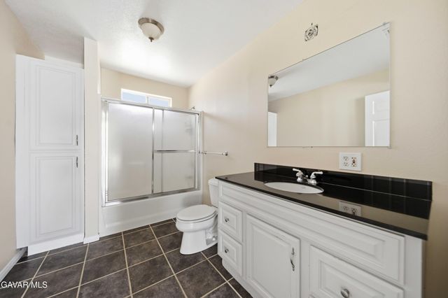 12537 E Avenue V-12, Pearblossom, CA 93553