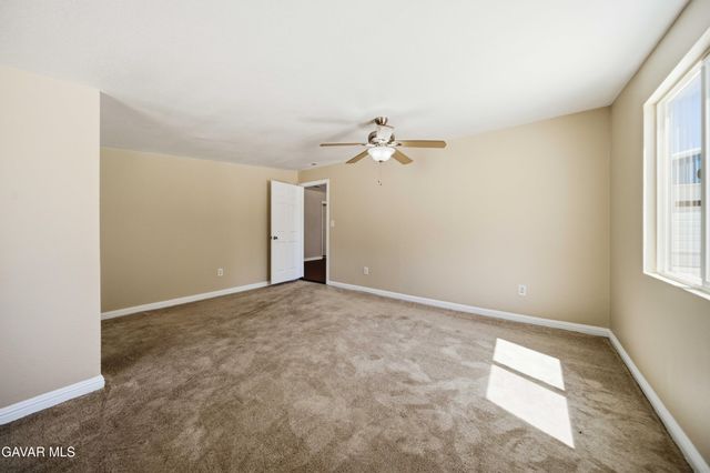 12537 E Avenue V-12, Pearblossom, CA 93553
