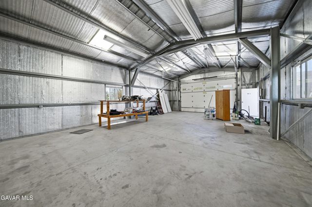12537 E Avenue V-12, Pearblossom, CA 93553