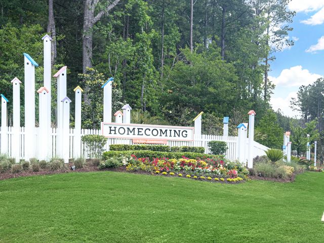 1522 Homecoming Boulevard, Ravenel, SC 29470