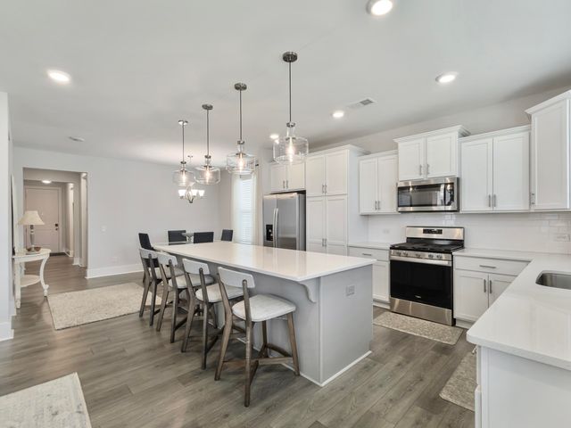 1522 Homecoming Boulevard, Ravenel, SC 29470