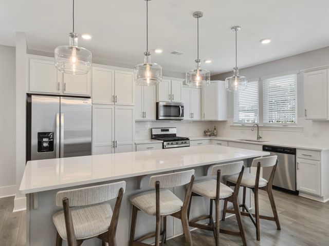 1522 Homecoming Boulevard, Ravenel, SC 29470