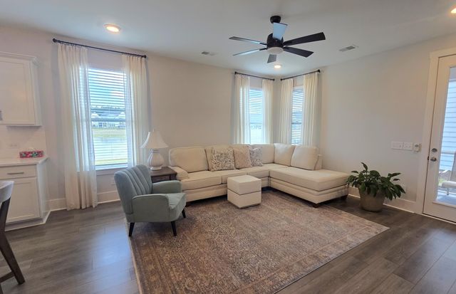 1522 Homecoming Boulevard, Ravenel, SC 29470