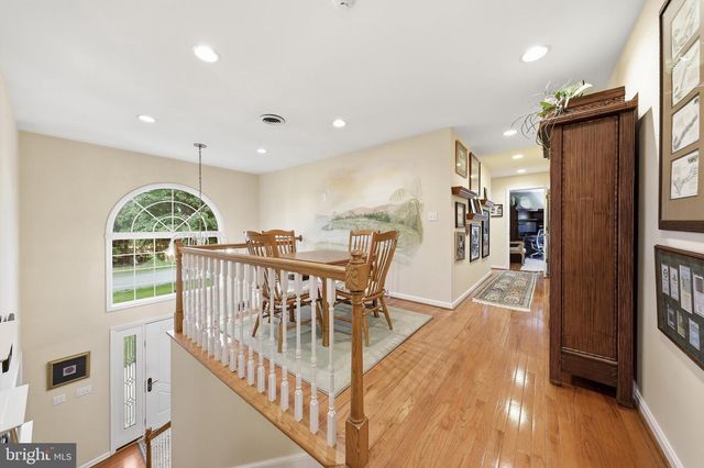 19211 OLDE WATERFORD RD, Hagerstown, MD 21742