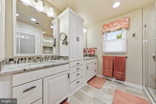19211 OLDE WATERFORD RD, Hagerstown, MD 21742