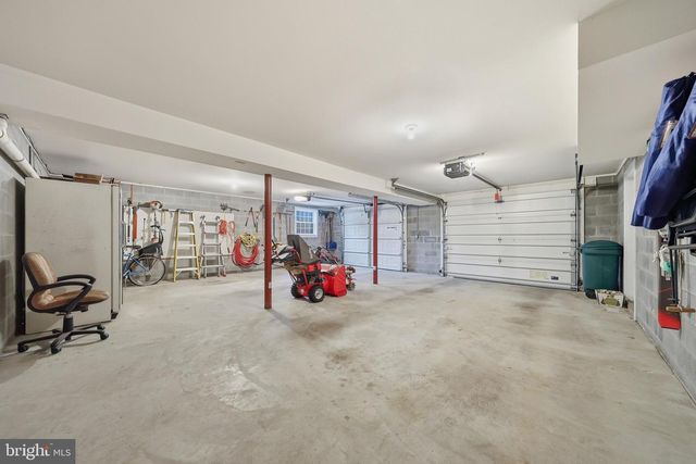 19211 OLDE WATERFORD RD, Hagerstown, MD 21742