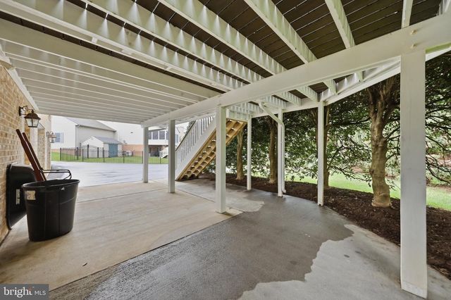 19211 OLDE WATERFORD RD, Hagerstown, MD 21742