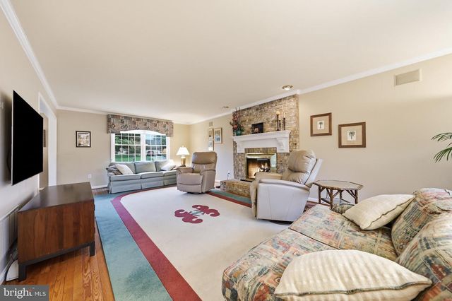 19211 OLDE WATERFORD RD, Hagerstown, MD 21742