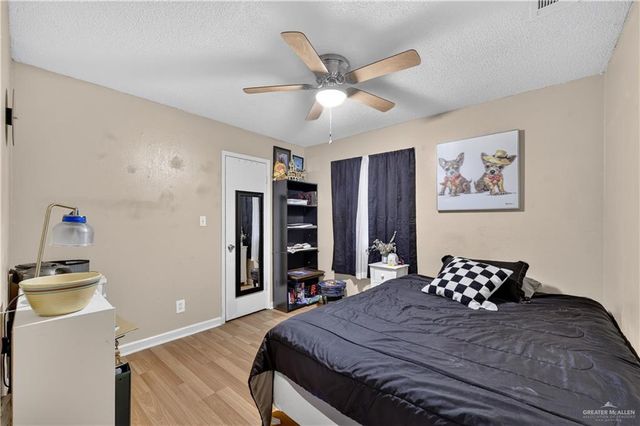 2132 W Jonquil Avenue W, Mcallen, TX 78501