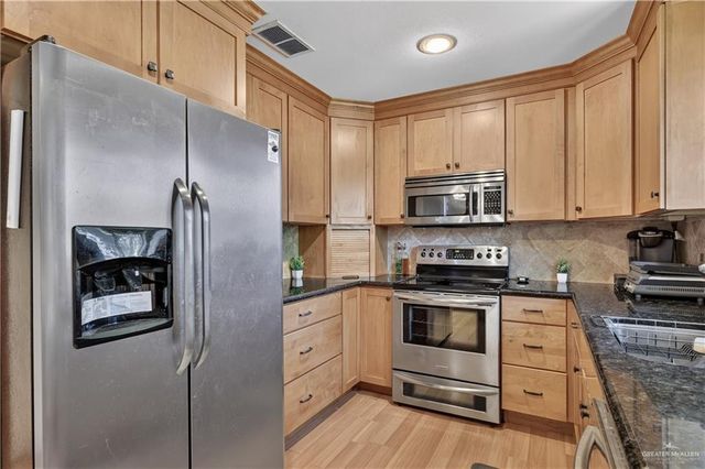 2132 W Jonquil Avenue W, Mcallen, TX 78501