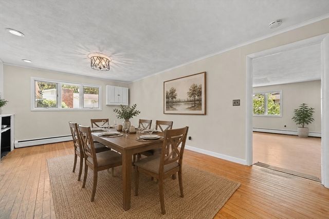 7 Pocahontas Dr, Peabody, MA 01960