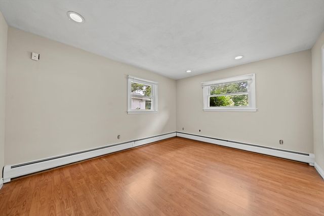 7 Pocahontas Dr, Peabody, MA 01960