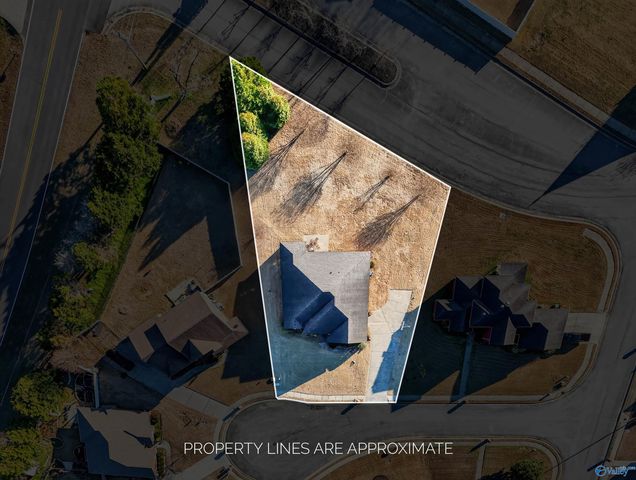 1004 Lilypad Circle SW, Hartselle, AL 35640