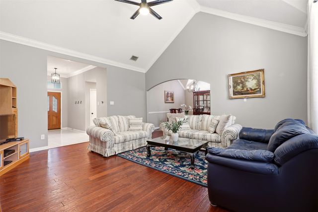 2109 Golden Arrow Drive, Flower Mound, TX 75028