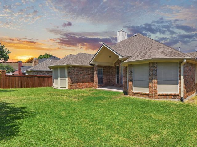 2109 Golden Arrow Drive, Flower Mound, TX 75028