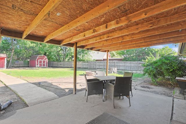 2525 Freedom Lane, Denton, TX 76209