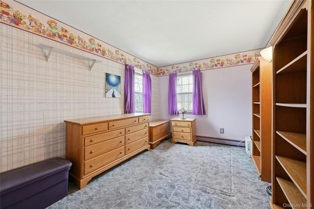 41 N Country Road, Shoreham, NY 11786