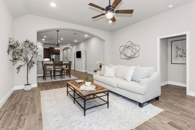 163 Greatwood Glen Drive, Montgomery, TX 77316