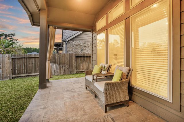 163 Greatwood Glen Drive, Montgomery, TX 77316