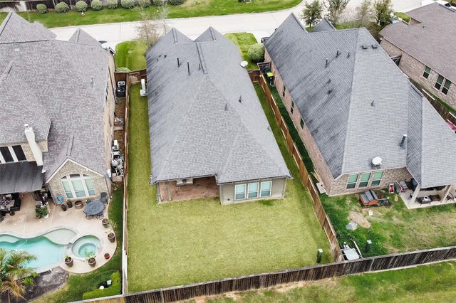 163 Greatwood Glen Drive, Montgomery, TX 77316