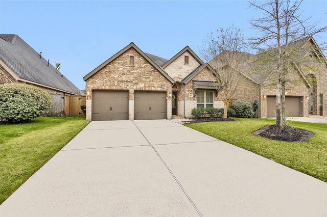 163 Greatwood Glen Drive, Montgomery, TX 77316
