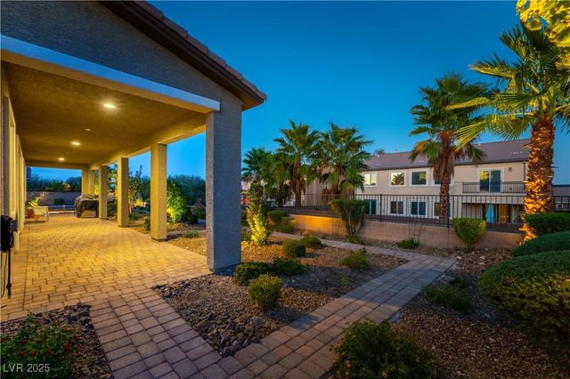 7028 Connor Cove Street, Las Vegas, NV 89118