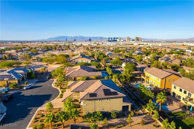 7028 Connor Cove Street, Las Vegas, NV 89118