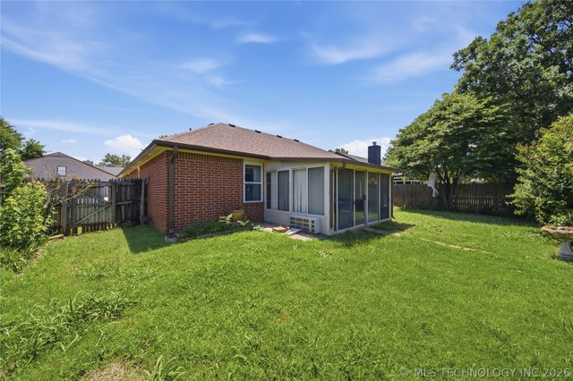 614 W 20th Street S, Claremore, OK 74019