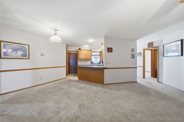 614 W 20th Street S, Claremore, OK 74019