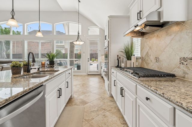 301 Vatican Hill Drive, Little Elm, TX 75068