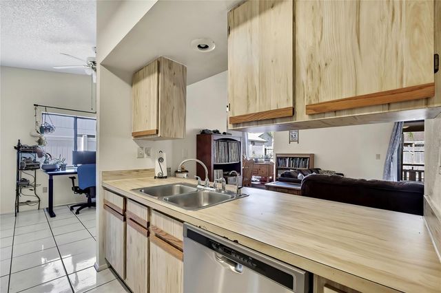 1521 PINEY BRANCH CIRCLE, Valrico, FL 33594