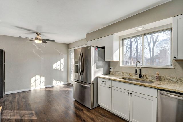 1146 S John Avenue, Springfield, MO 65804