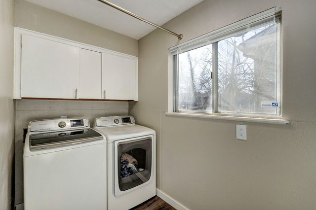 1146 S John Avenue, Springfield, MO 65804