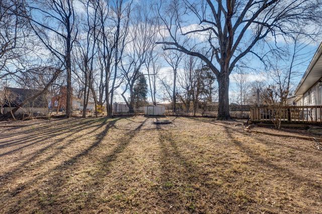 1146 S John Avenue, Springfield, MO 65804