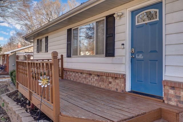 1146 S John Avenue, Springfield, MO 65804