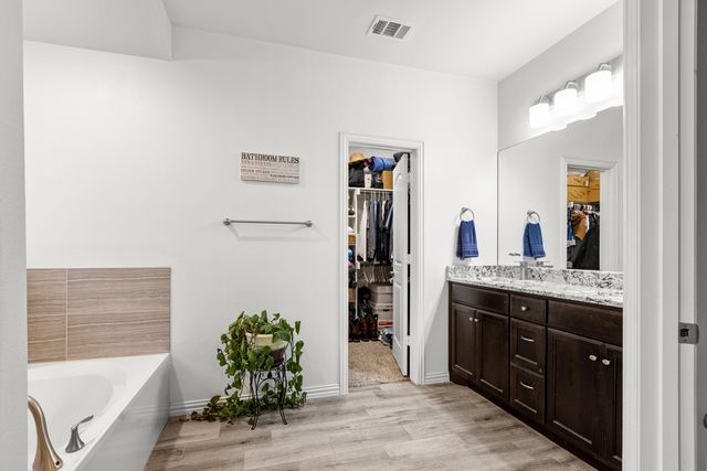 9689 County Road 4116, Kaufman, TX 75142