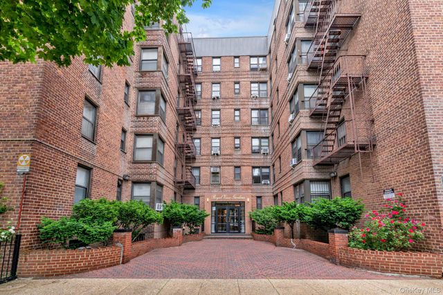 84-19 51st Avenue 2E, Elmhurst, NY 11373