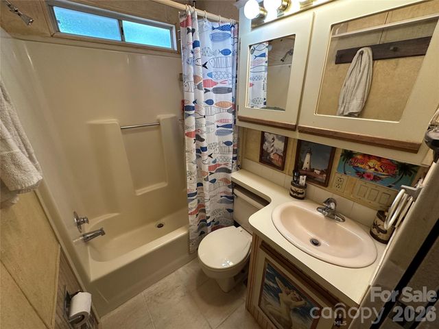 117 Badin Lake Circle, New London, NC 28127