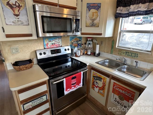 117 Badin Lake Circle, New London, NC 28127