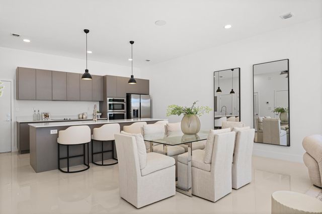 1807 NE 13 Street 1807, Fort Lauderdale, FL 33304
