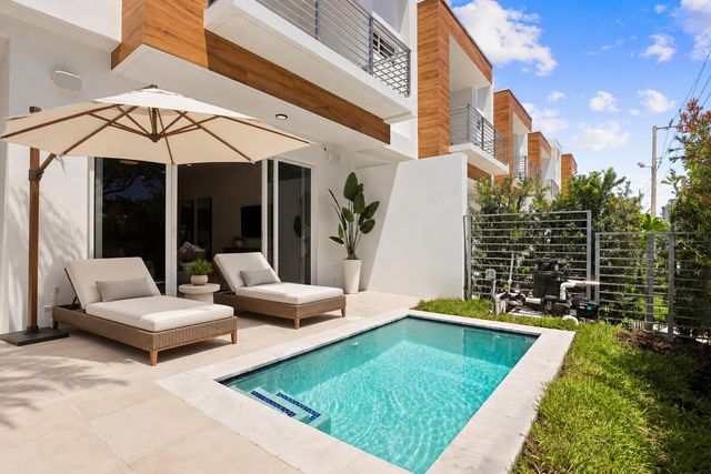 1807 NE 13 Street 1807, Fort Lauderdale, FL 33304