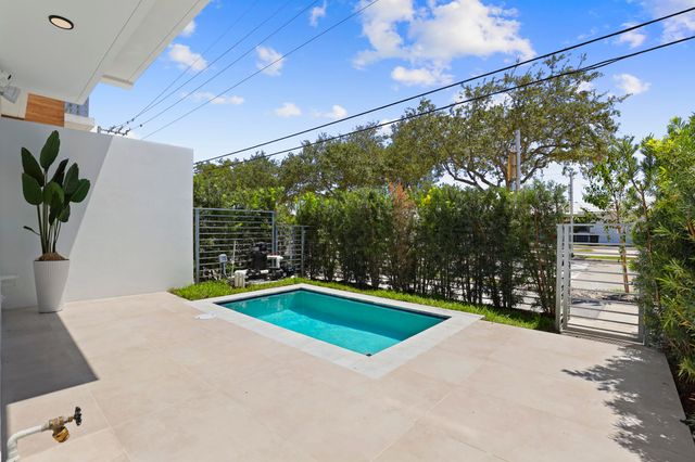 1807 NE 13 Street 1807, Fort Lauderdale, FL 33304