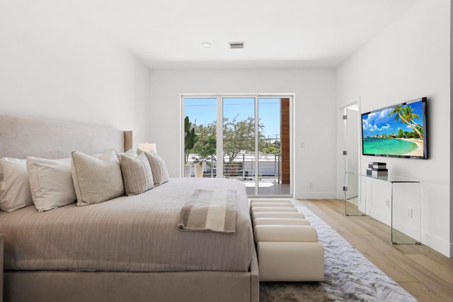 1807 NE 13 Street 1807, Fort Lauderdale, FL 33304