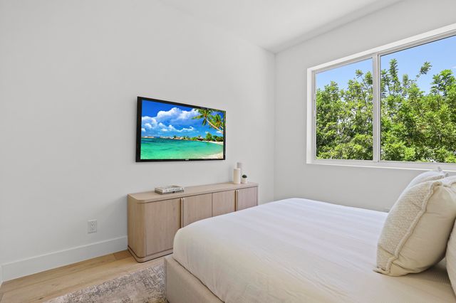 1807 NE 13 Street 1807, Fort Lauderdale, FL 33304