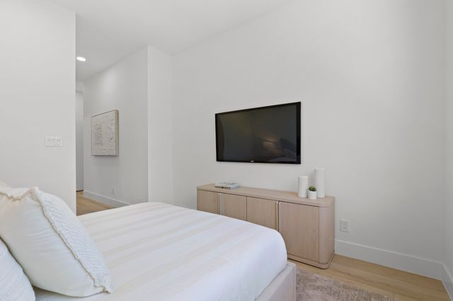 1807 NE 13 Street 1807, Fort Lauderdale, FL 33304