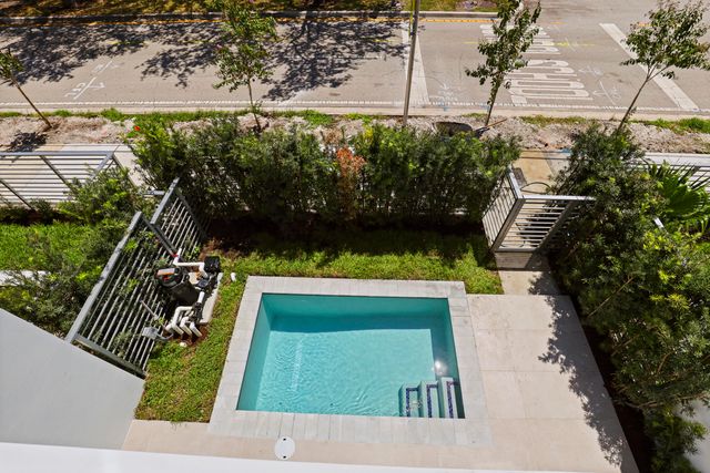 1807 NE 13 Street 1807, Fort Lauderdale, FL 33304