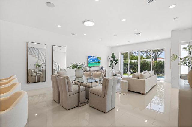 1807 NE 13 Street 1807, Fort Lauderdale, FL 33304