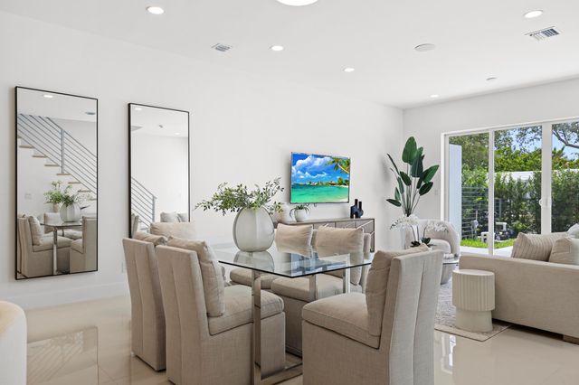 1807 NE 13 Street 1807, Fort Lauderdale, FL 33304