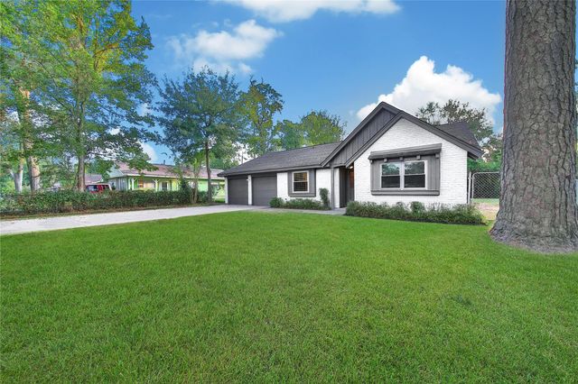 24226 Whitesail Drive, Huffman, TX 77336