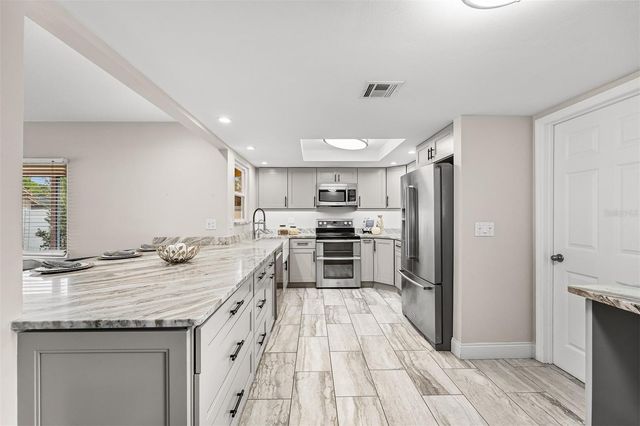 7834 SNOWBERRY CIR, Orlando, FL 32819